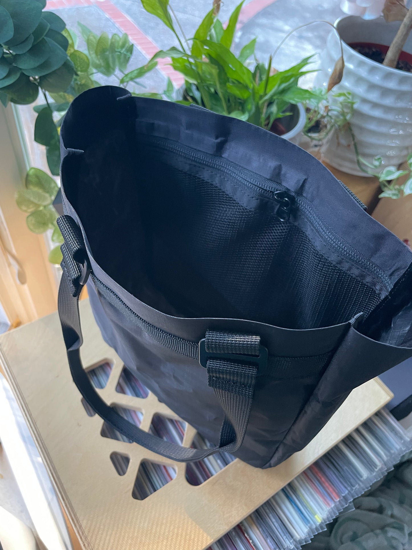 *Journey Bag - Easy Tote - 5 oz Dyneema