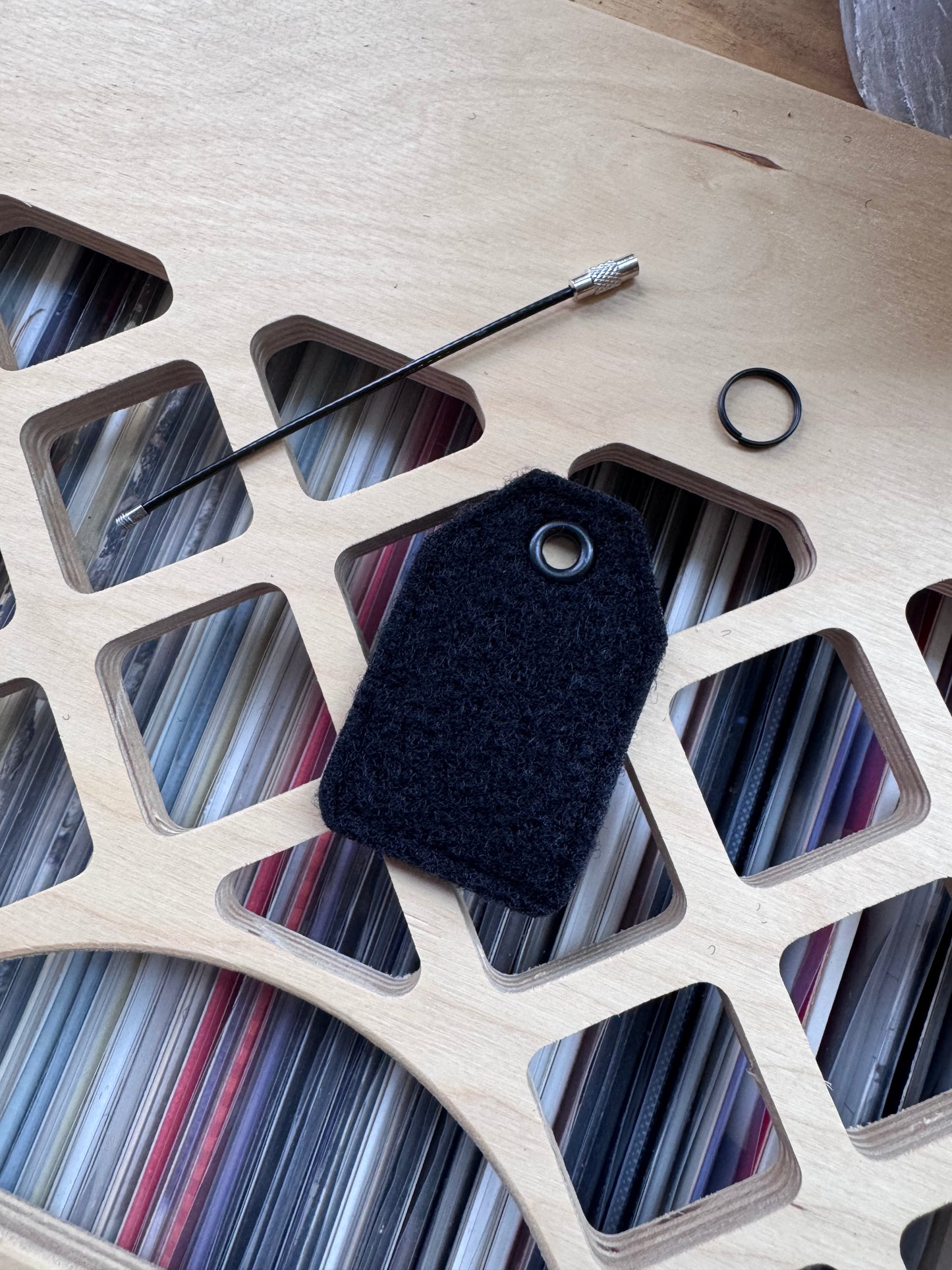 Mini Grommet Patch Tag with Key Cable